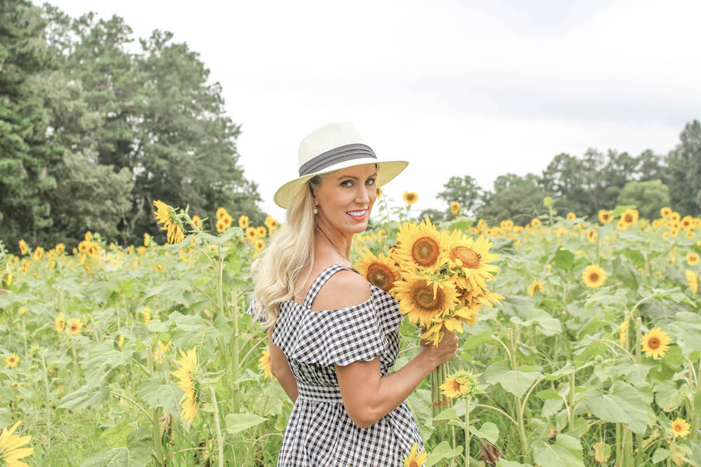 sunflower-farm-north-georgia-peachfully-chic-allison-cawley-2