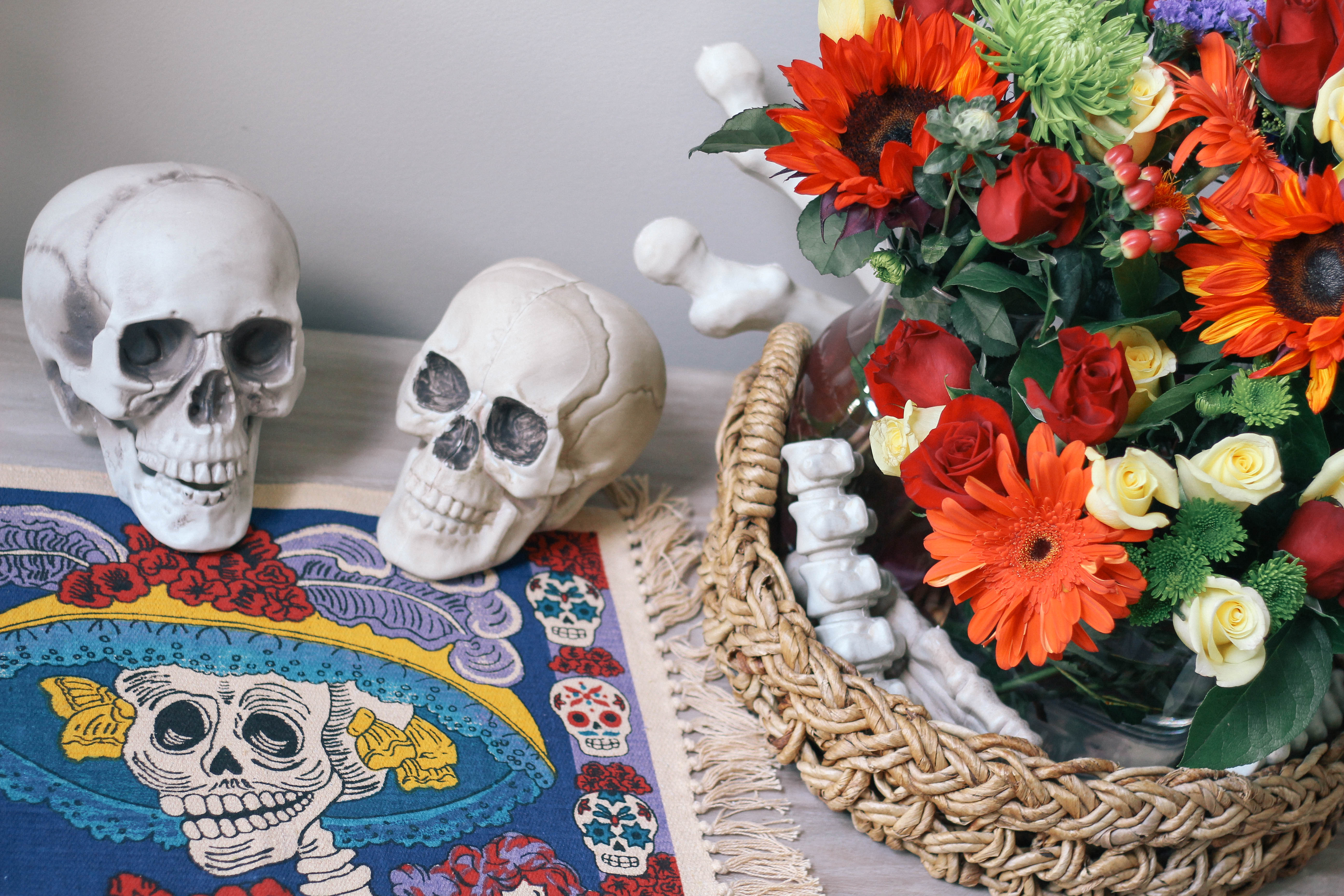 Dia-de-los-muertos-halloween-decor-inspiration-1