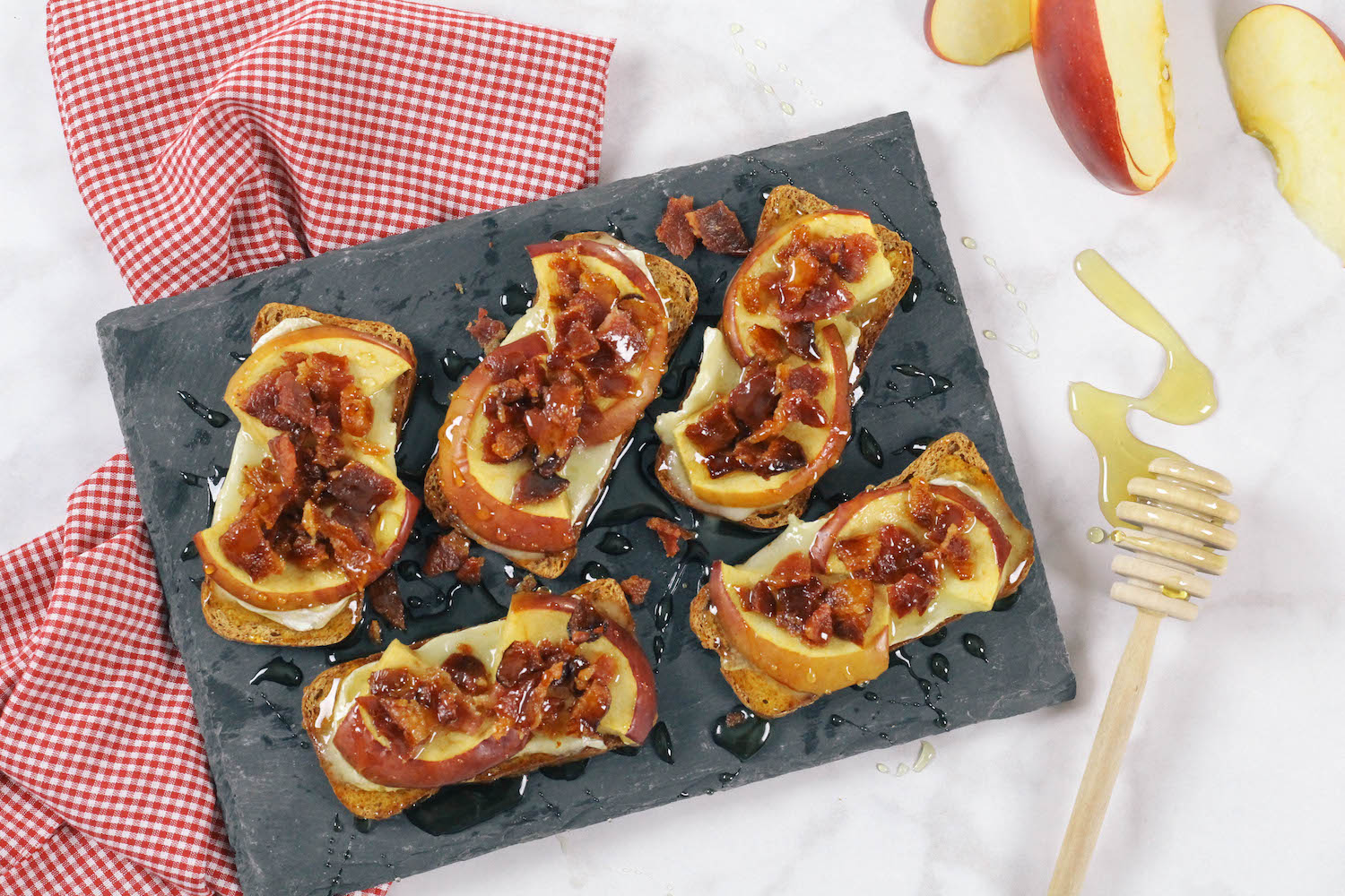 Apple-Bacon-Brie-Bites-Easy-App-Recipe-4