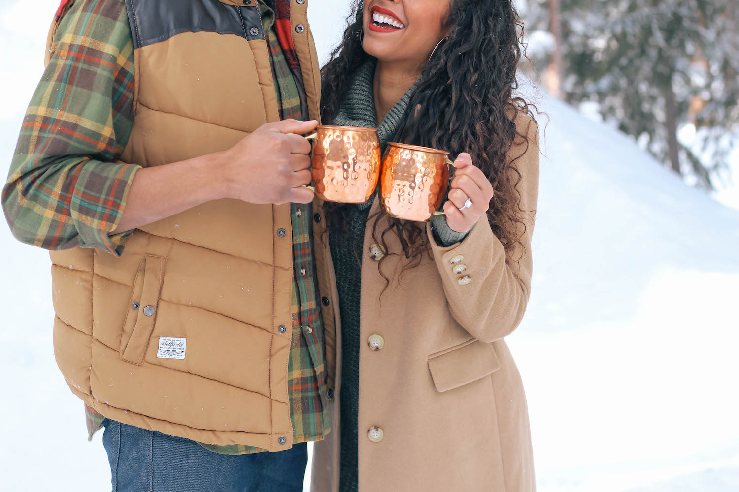 snow-engagement-photoshoot-couple-proposal-cold-weather-4