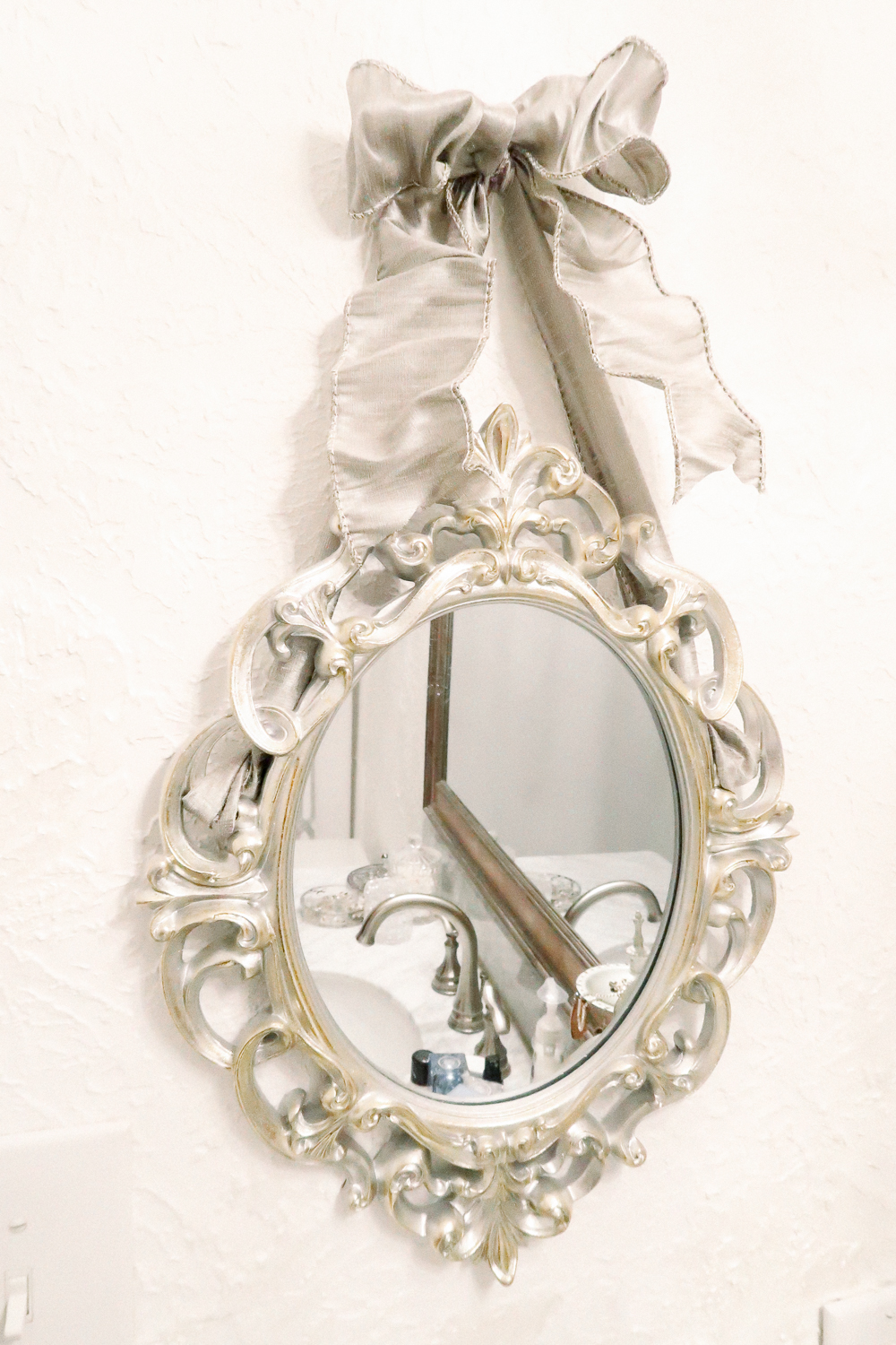 Bright-White-Bathroom-Makeover-1
