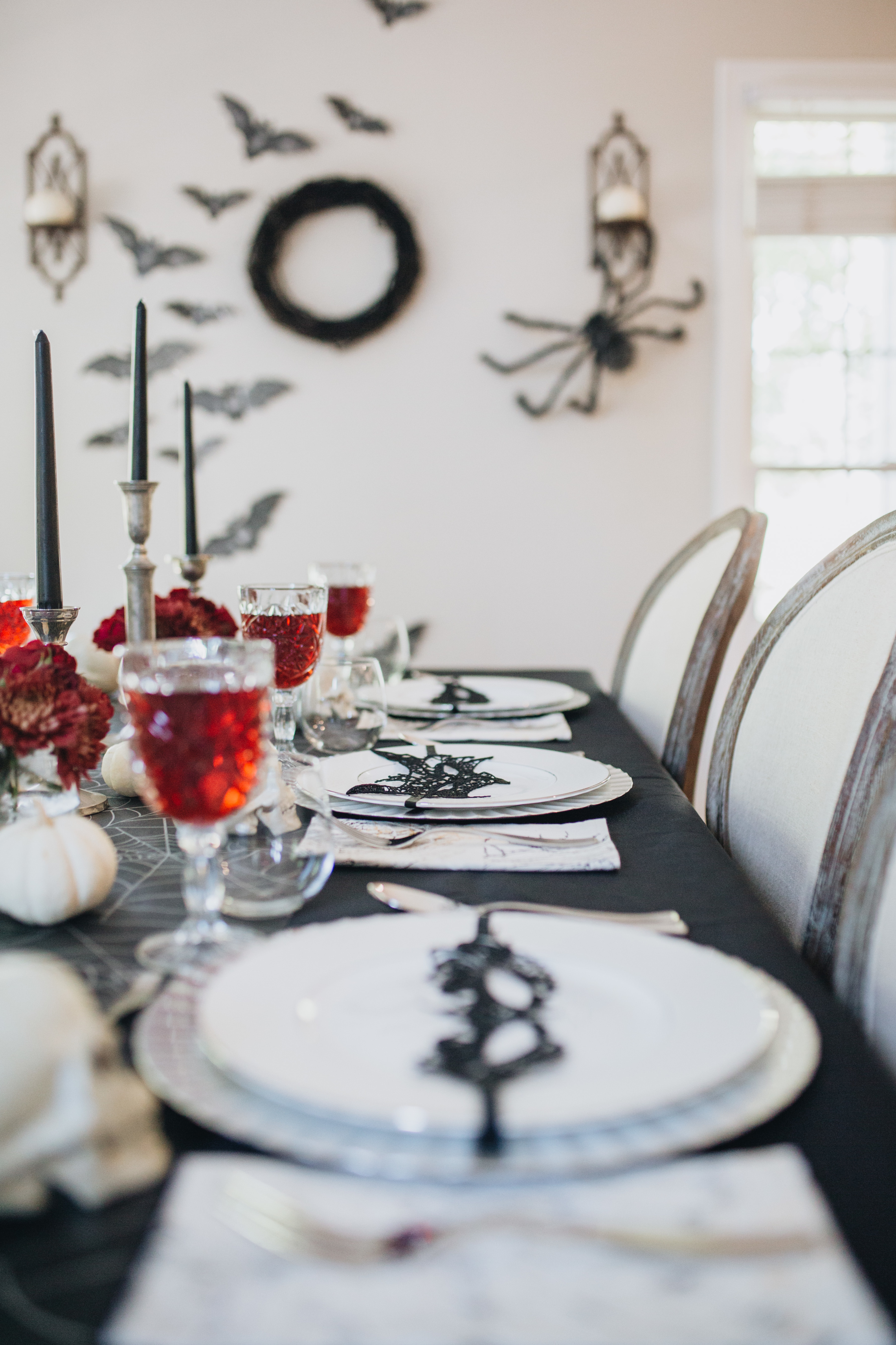 Elegant-Halloween-Red-Black-Tablescape-0V7A0576