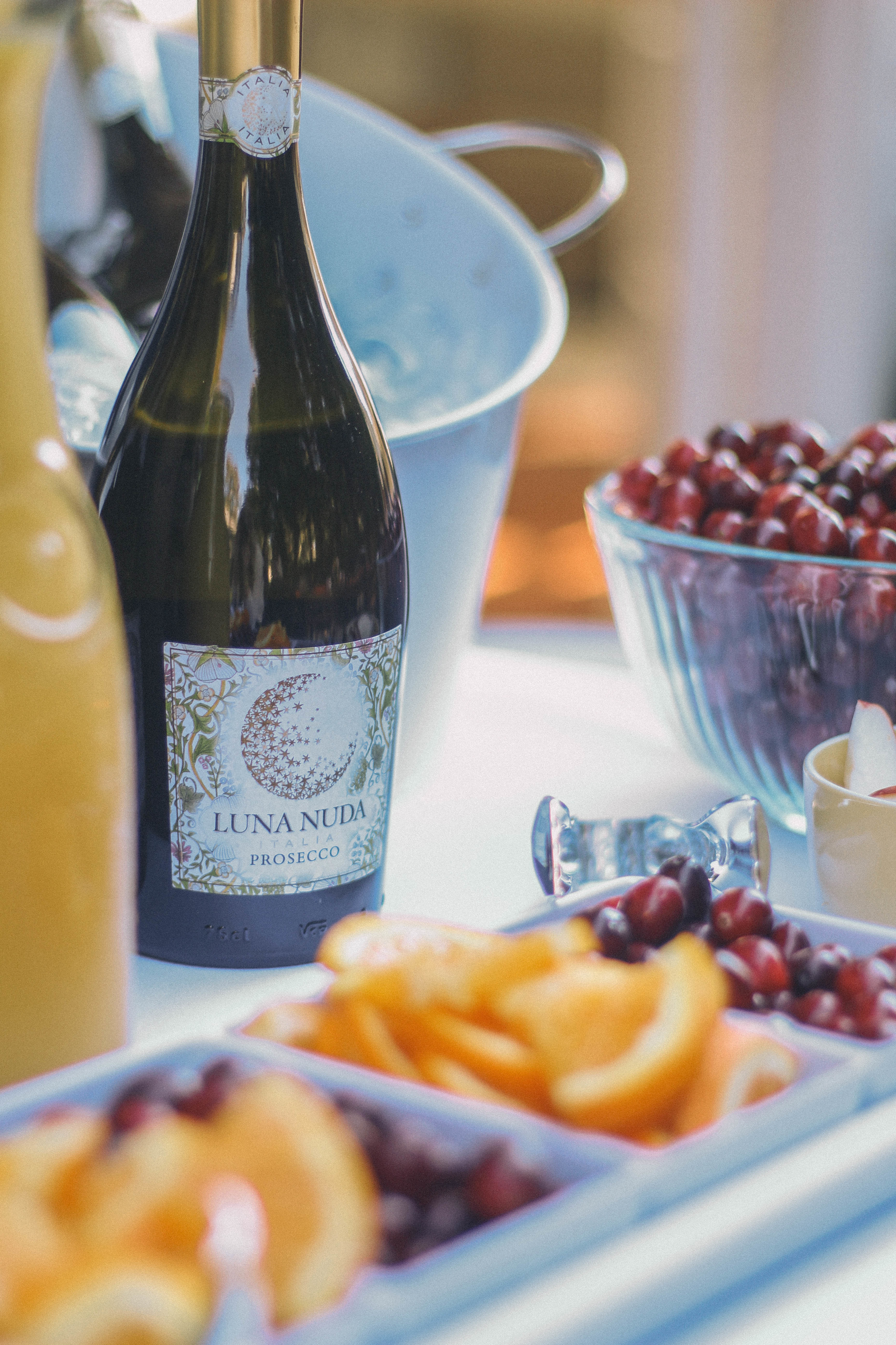 Luna-Nuda-Wines-Mimosa-Bar