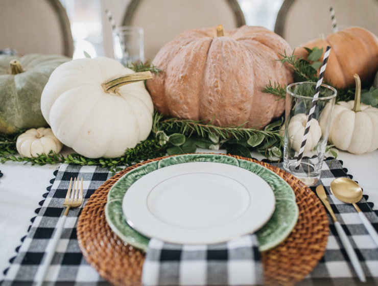 Fall-Neutral-Tablescape-Gingham-black&white-15