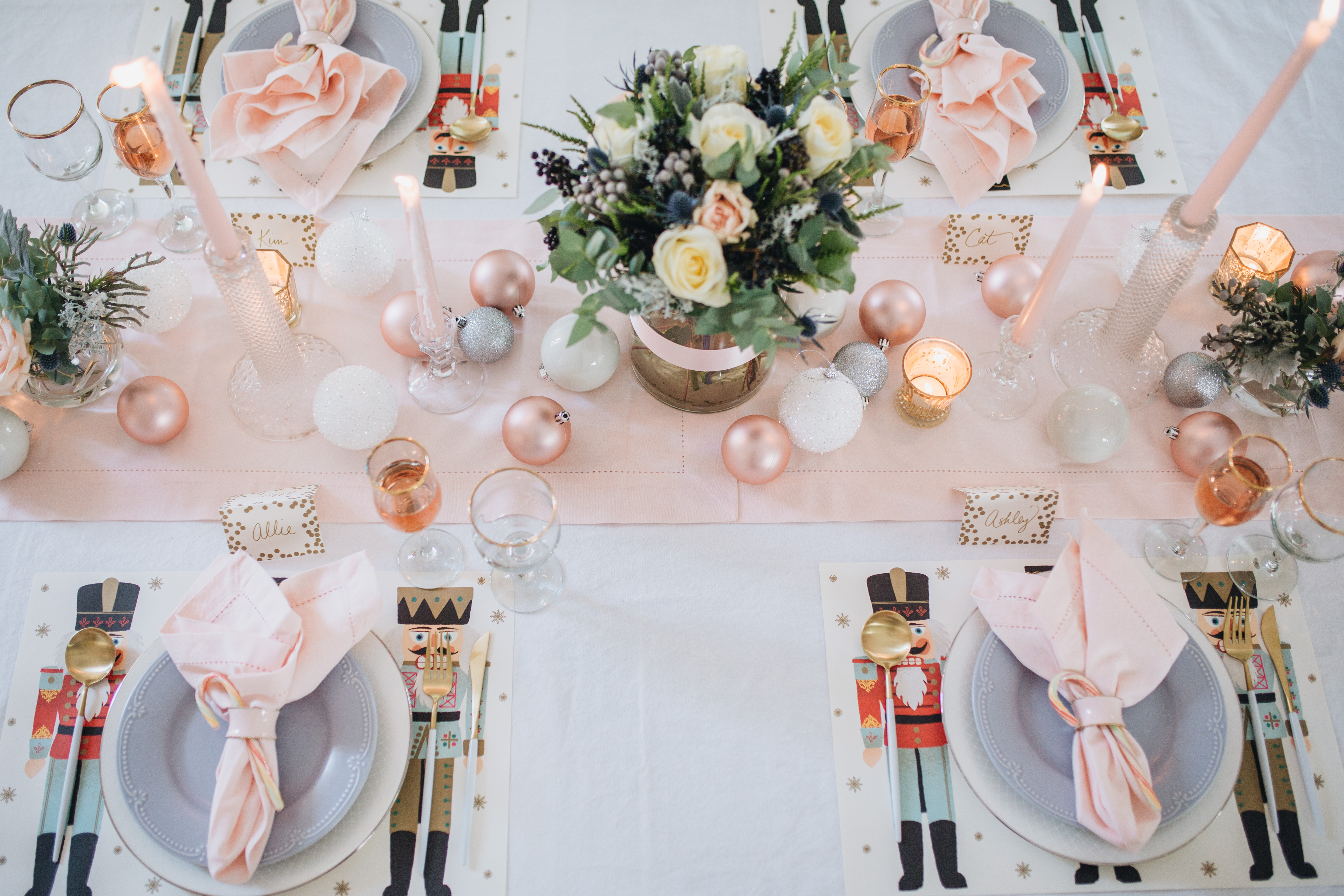 Pink-Pastel-Christmas-Decor-Tablescape