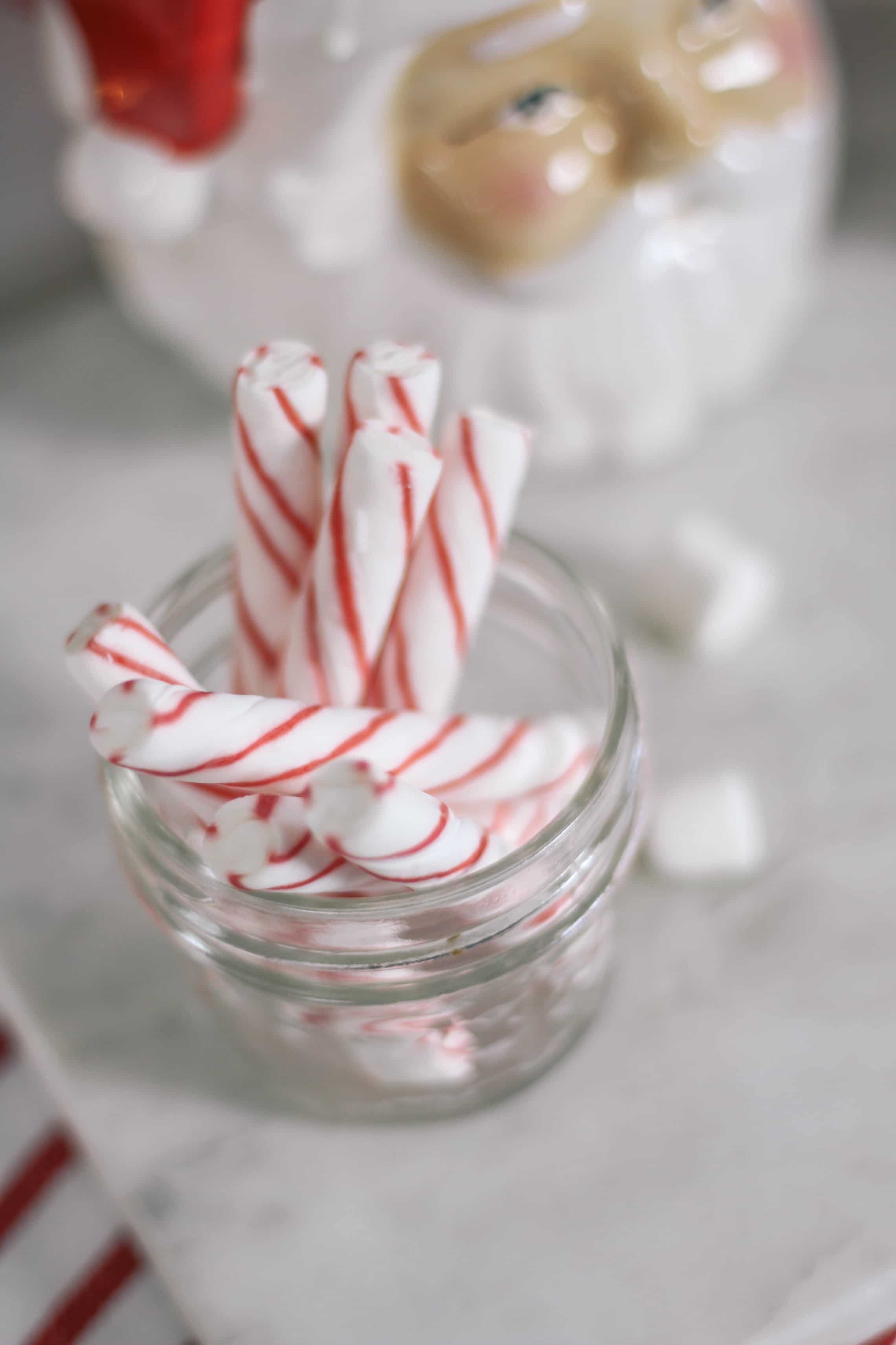 Keto-Healthy-Hot-Chocolate-Recipe-in-Santa-Mugs-0325