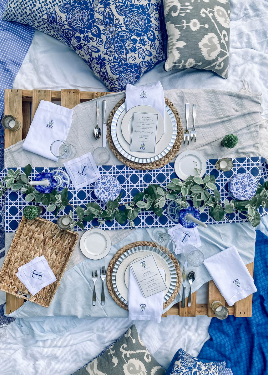 Pallet-Picnic-Backyard-Date-Night-Dinner-Blue