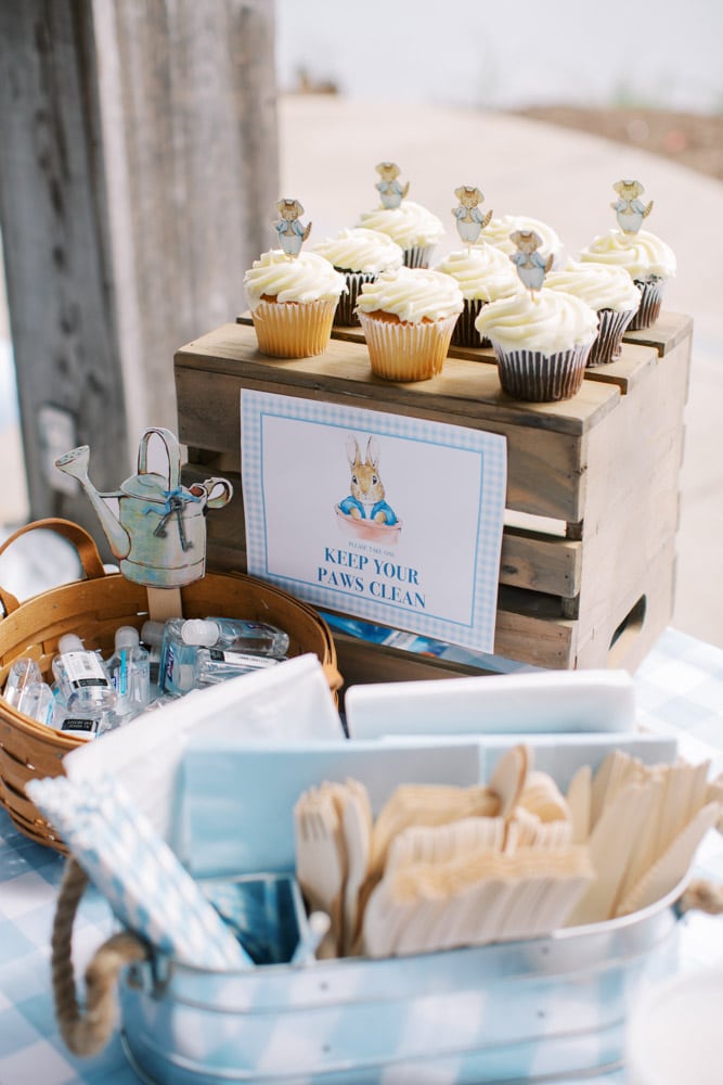 Peachfully-Chic-Peter-Rabbit-Themed-First-Birthday-Decor