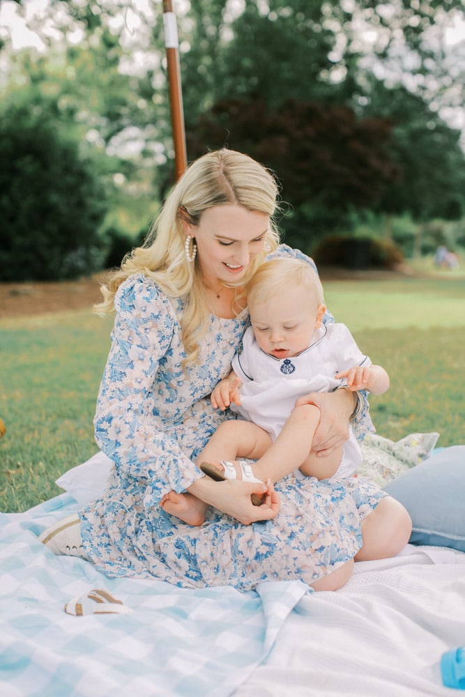 Peachfully-Chic-Peter-Rabbit-Themed-First-Birthday-Decor