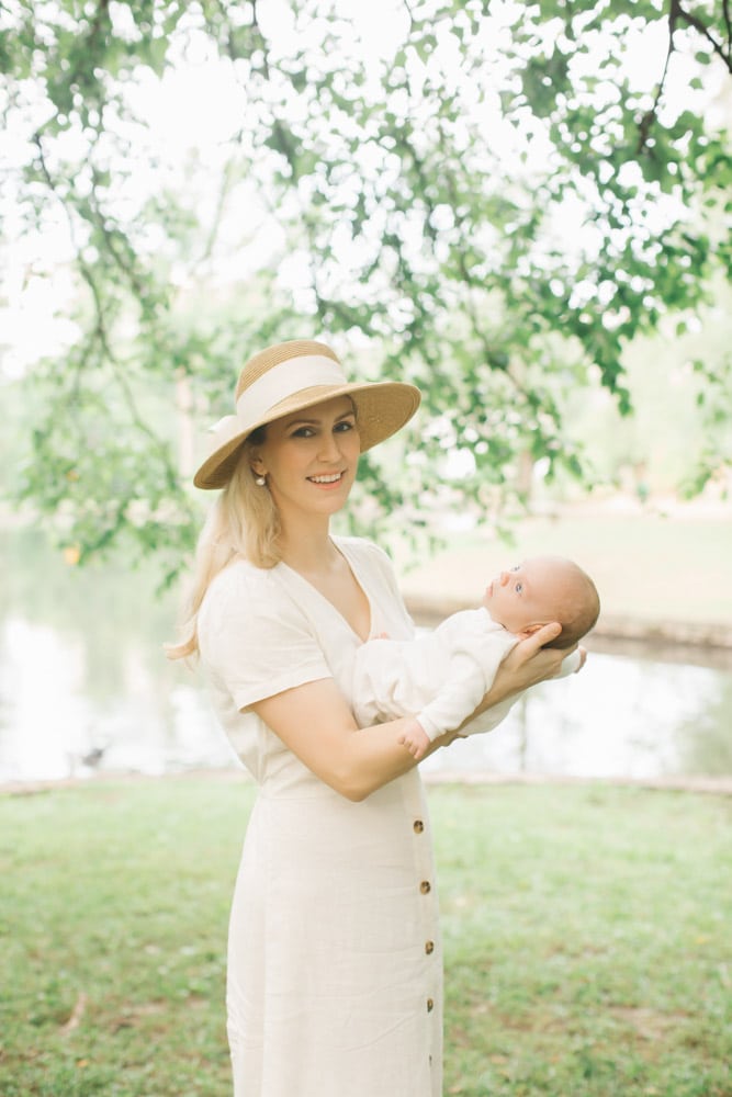 Atlanta-Blogger-Photographer-Duck-Pond-Newborn-Picnic-19-Allison-Cawley